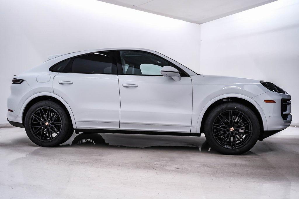 new 2025 Porsche Cayenne car, priced at $122,305
