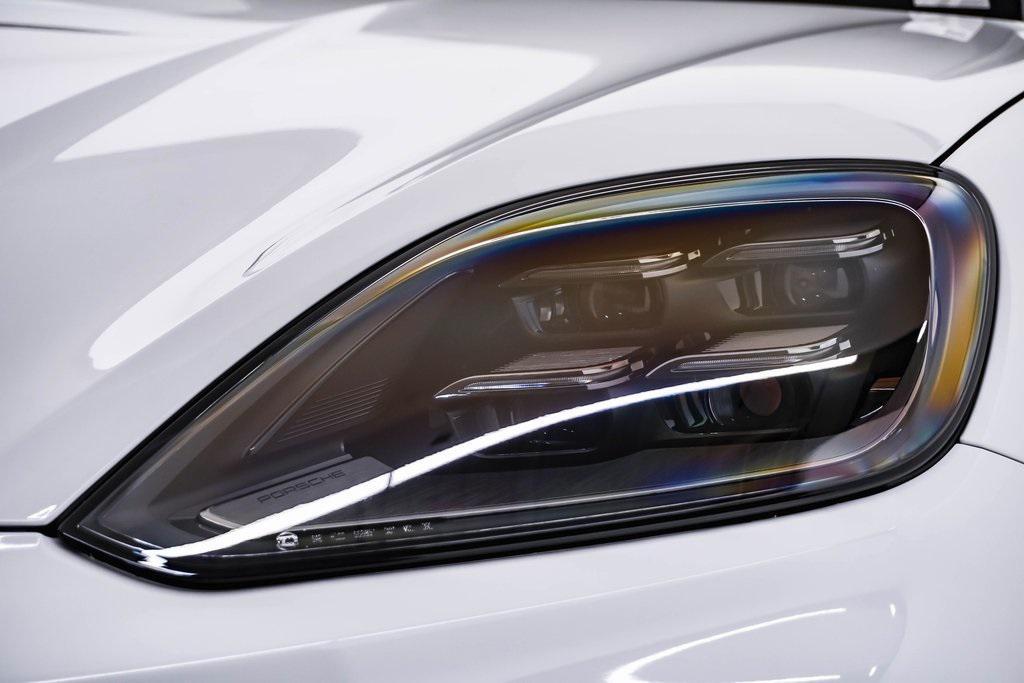 new 2025 Porsche Cayenne car, priced at $122,305