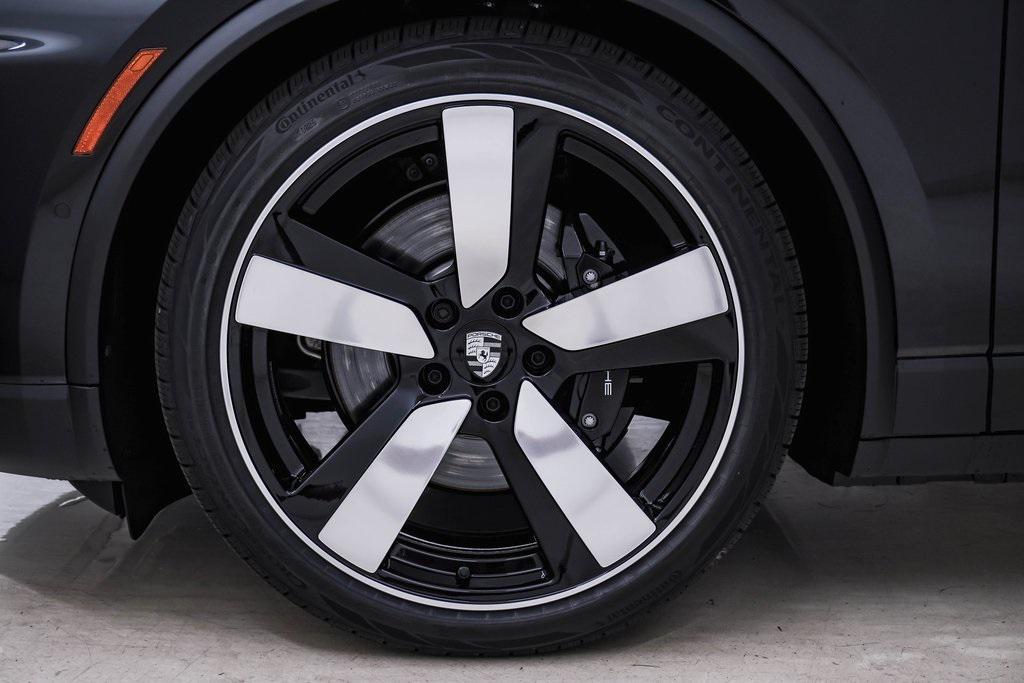 new 2025 Porsche Macan car, priced at $108,295