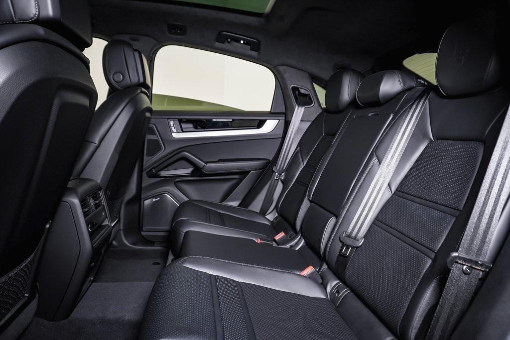 new 2025 Porsche Cayenne car, priced at $187,505