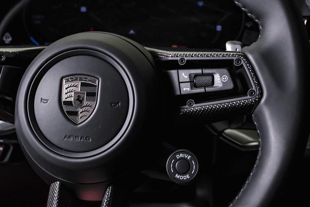 new 2025 Porsche Cayenne car, priced at $187,505