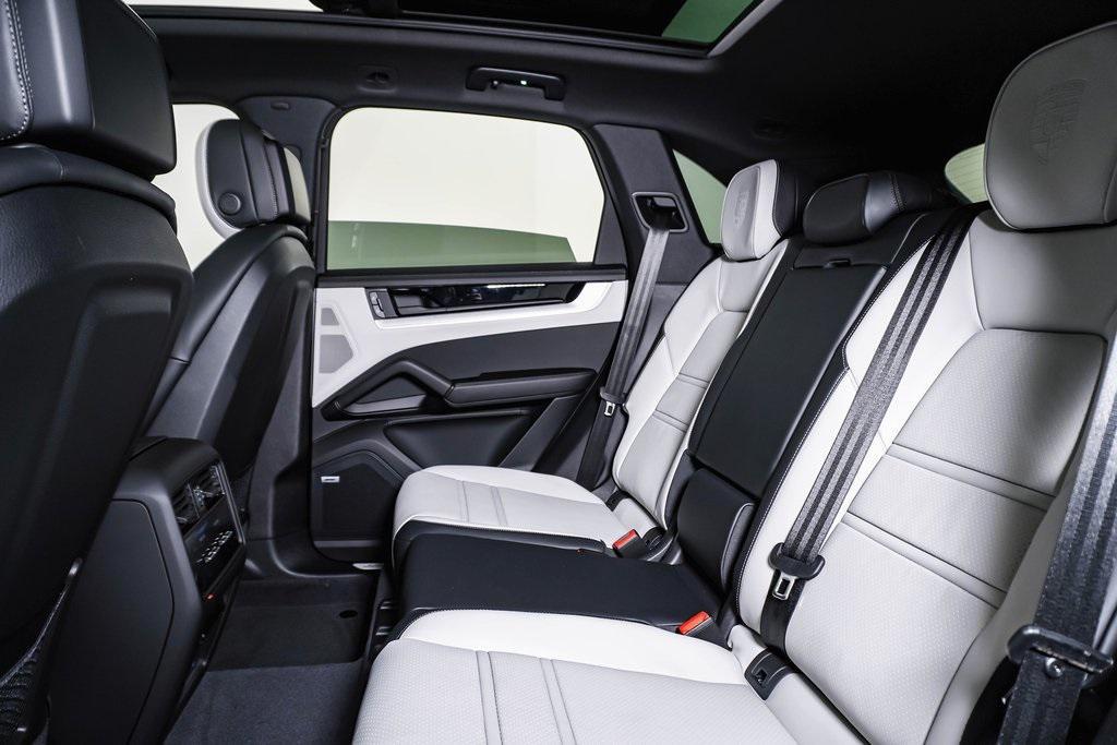 new 2025 Porsche Cayenne car, priced at $106,135