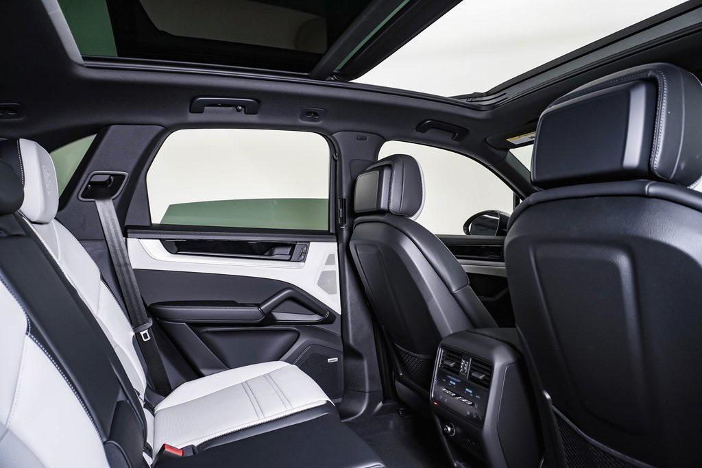 new 2025 Porsche Cayenne car, priced at $106,135