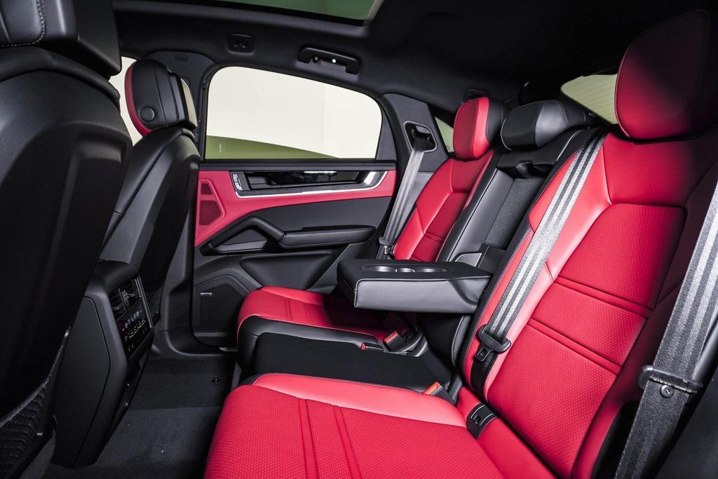 new 2025 Porsche Cayenne car, priced at $113,105
