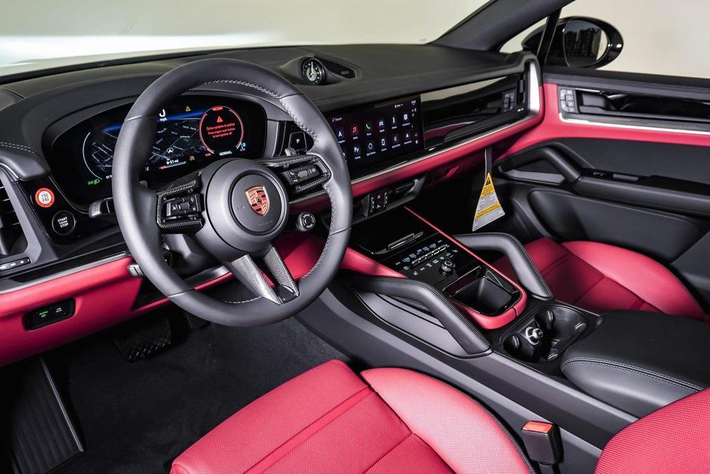 new 2025 Porsche Cayenne car, priced at $113,105