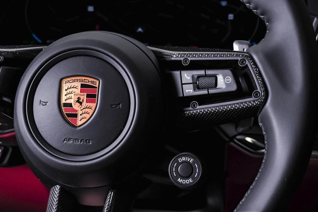 new 2025 Porsche Cayenne car, priced at $113,105