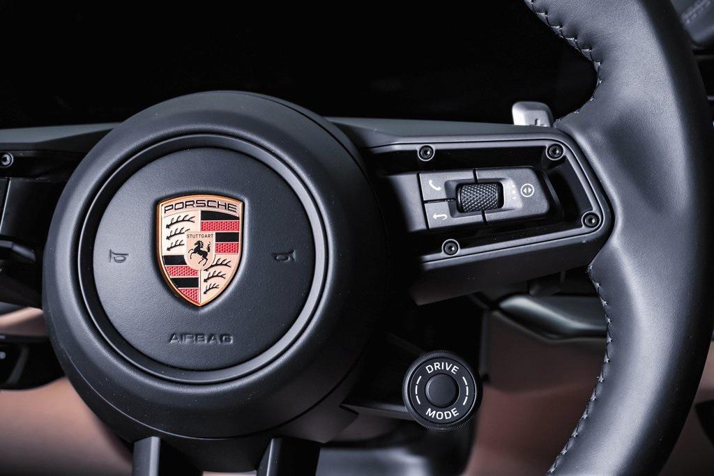 new 2025 Porsche Cayenne car, priced at $117,385
