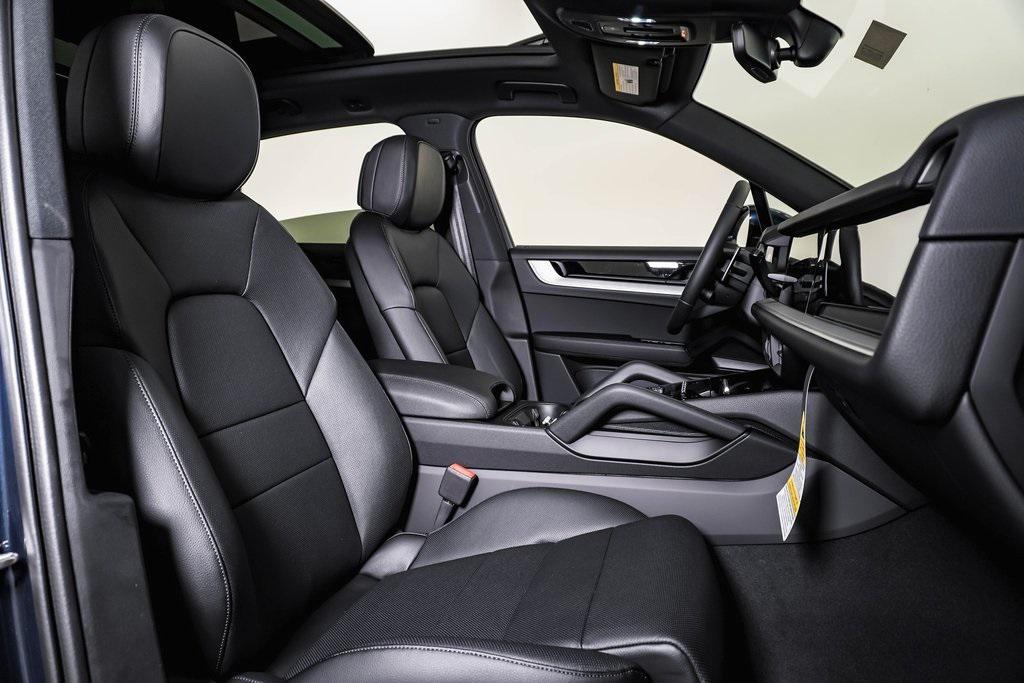 new 2025 Porsche Cayenne car, priced at $116,825