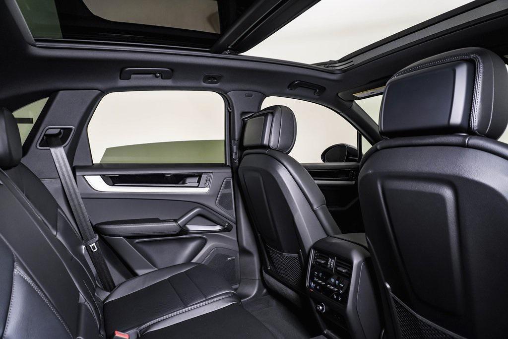 new 2025 Porsche Cayenne car, priced at $116,825