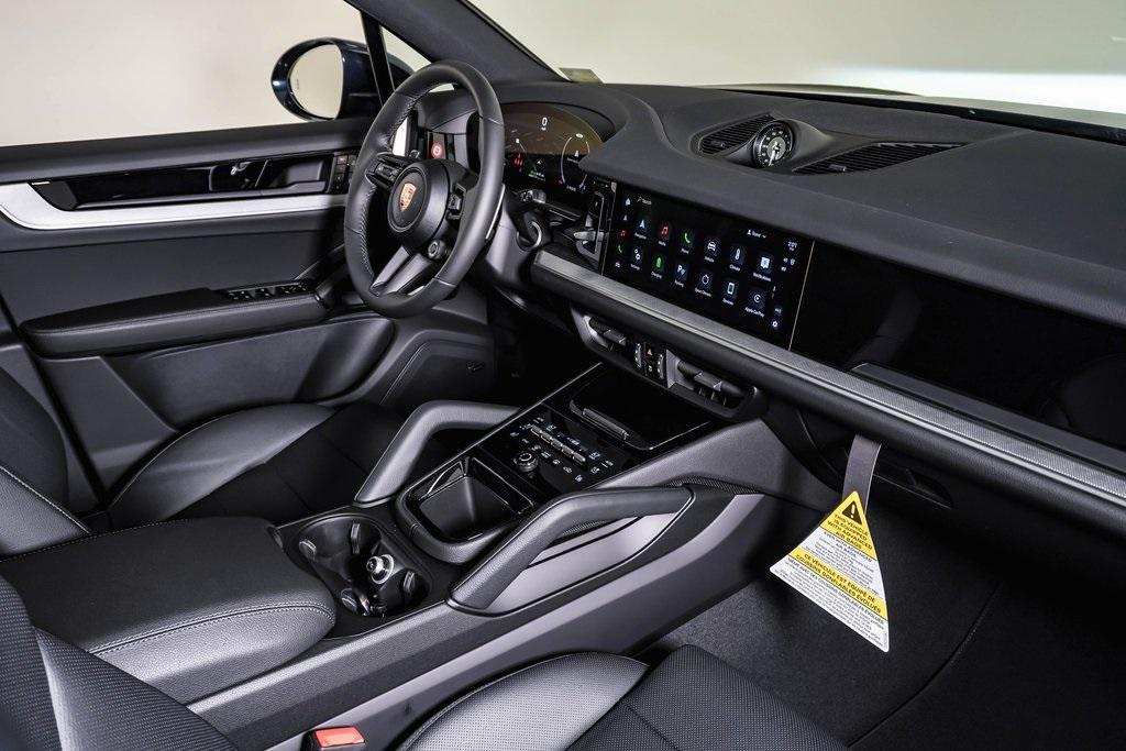 new 2025 Porsche Cayenne car, priced at $116,825