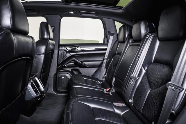 used 2016 Porsche Cayenne car