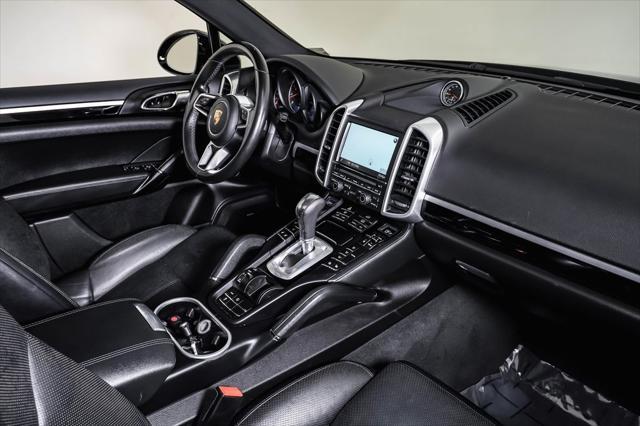 used 2016 Porsche Cayenne car