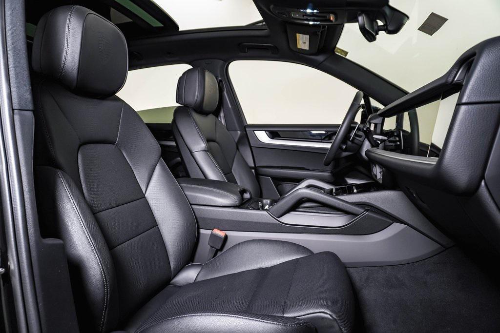 new 2025 Porsche Cayenne car, priced at $102,000