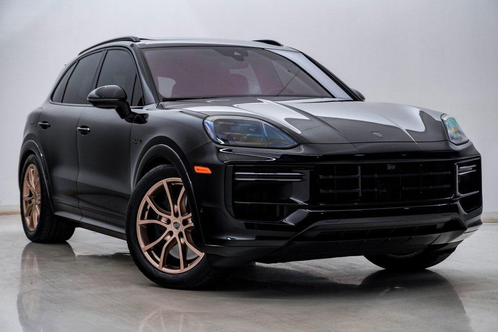 used 2025 Porsche Cayenne car, priced at $158,000