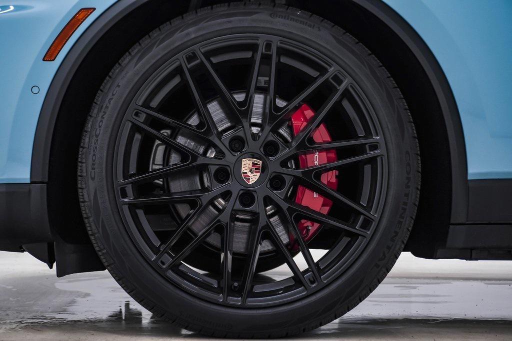 new 2025 Porsche Macan car, priced at $110,925