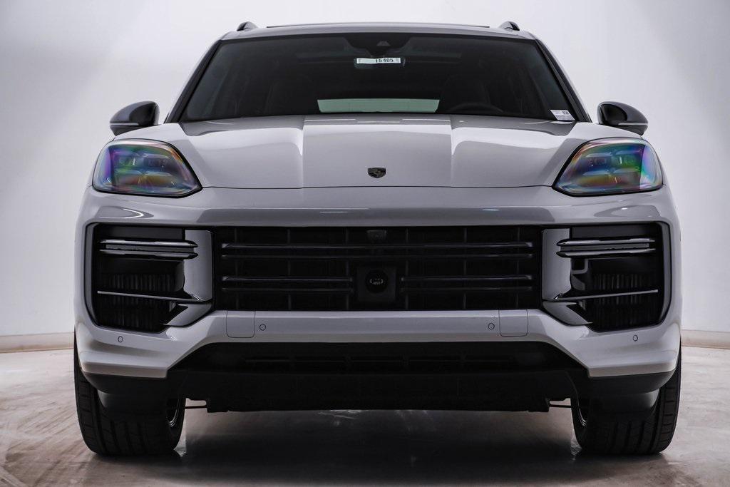 new 2025 Porsche Cayenne car, priced at $193,905