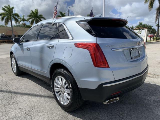 used 2017 Cadillac XT5 car, priced at $5,000