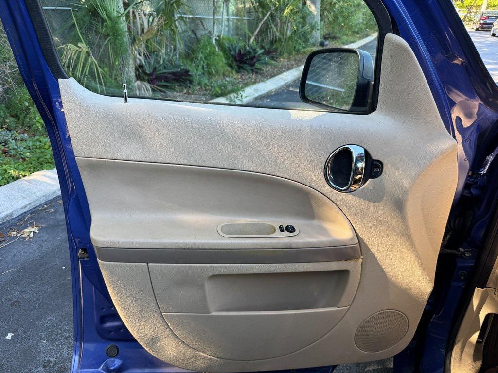 used 2006 Chevrolet HHR car, priced at $4,000
