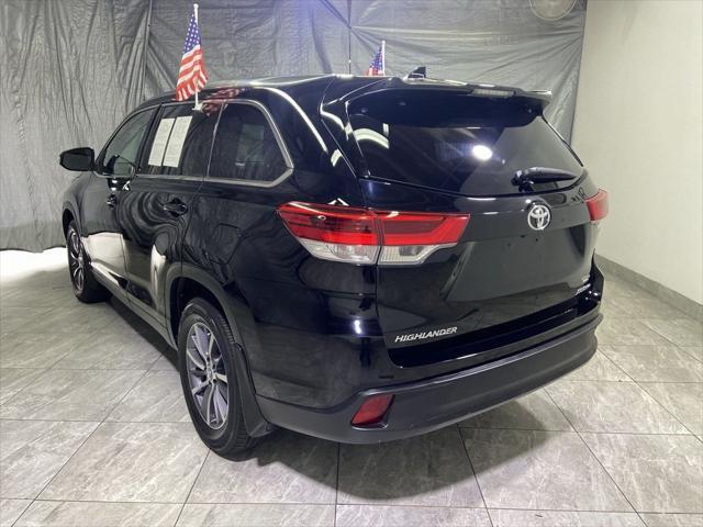 used 2019 Toyota Highlander car, priced at $22,975