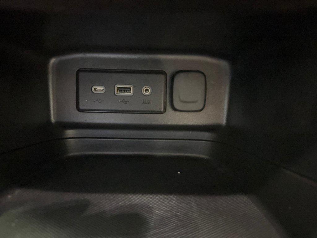 used 2020 Chevrolet Equinox car, priced at $13,163