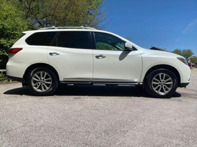 used 2015 Nissan Pathfinder car, priced at $13,150