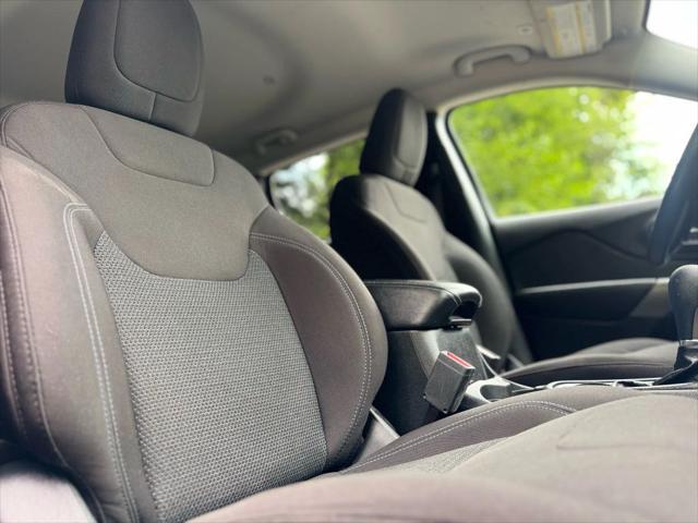 used 2019 Jeep Cherokee car, priced at $15,995