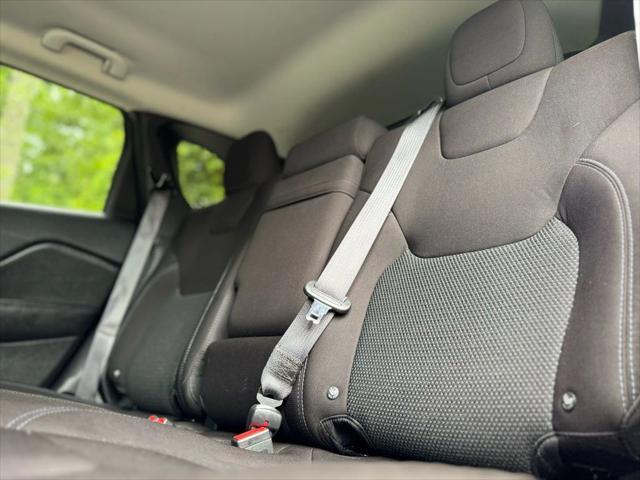 used 2019 Jeep Cherokee car, priced at $15,995