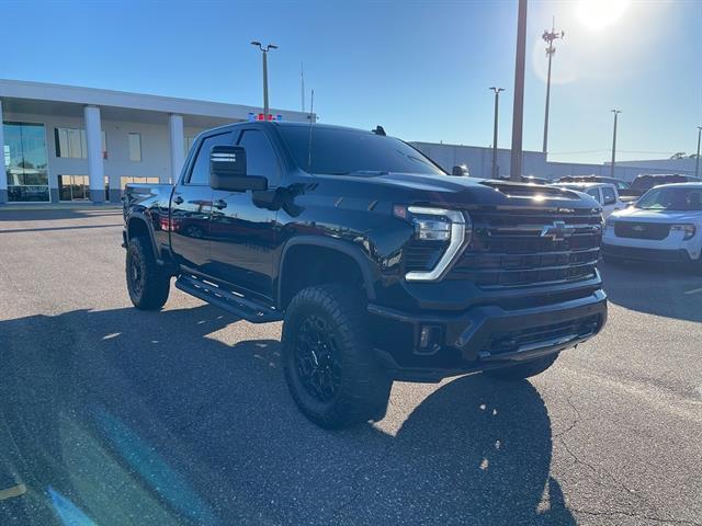 used 2024 Chevrolet Silverado 2500 car, priced at $65,997