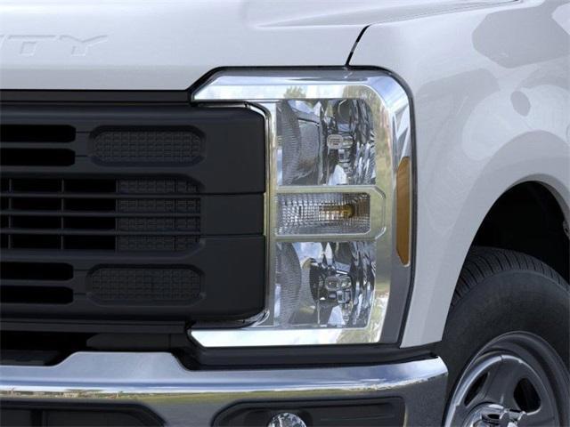 new 2025 Ford F-350 car, priced at $51,882