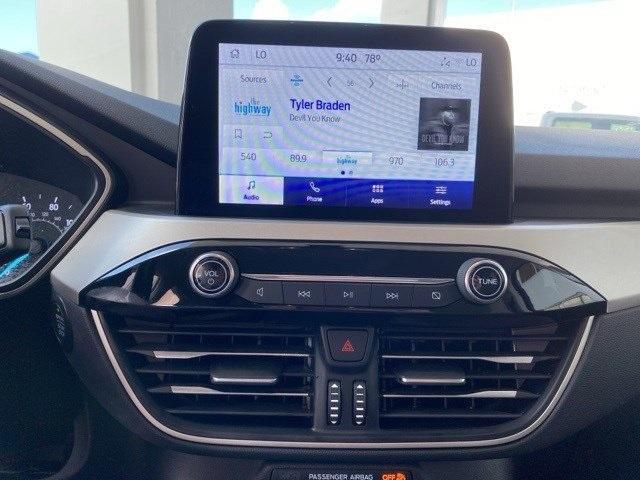 used 2022 Ford Escape car, priced at $21,988