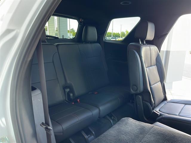 used 2022 Chevrolet Traverse car, priced at $32,987