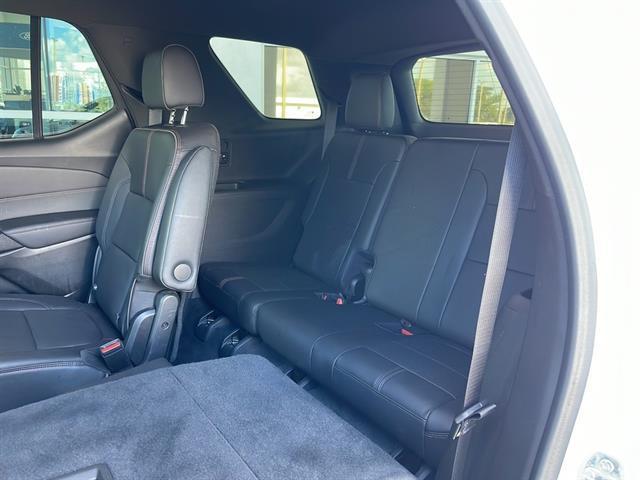 used 2022 Chevrolet Traverse car, priced at $32,987