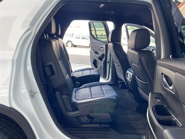 used 2022 Chevrolet Traverse car, priced at $32,987