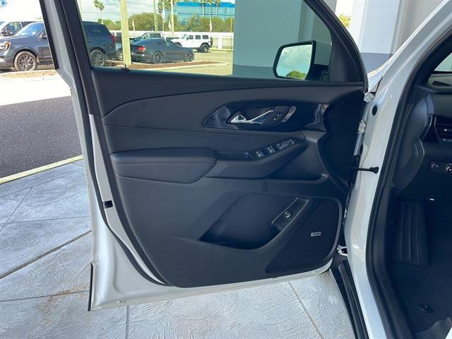 used 2022 Chevrolet Traverse car, priced at $32,987