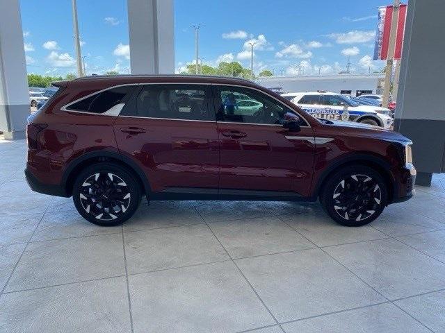 used 2025 Kia Sorento car, priced at $32,888