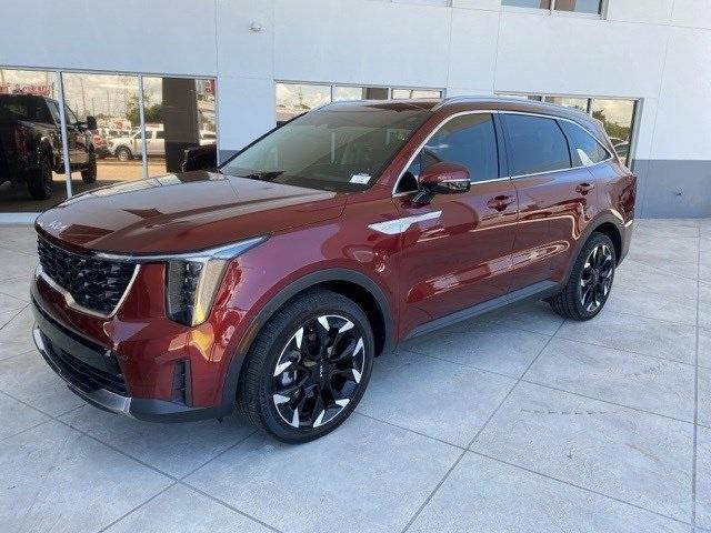 used 2025 Kia Sorento car, priced at $32,888