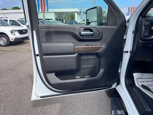 used 2022 Chevrolet Silverado 2500 car, priced at $38,987