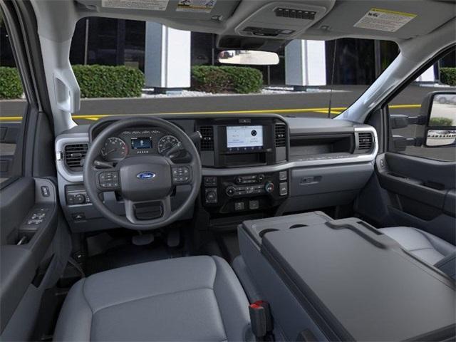 new 2025 Ford F-250 car, priced at $52,744
