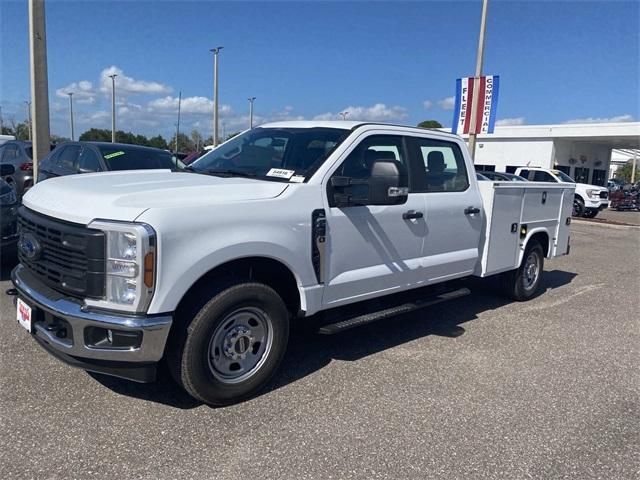 new 2024 Ford F-350 car, priced at $65,218