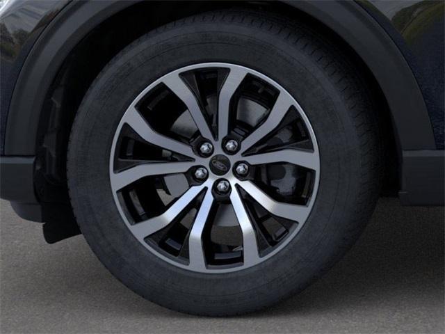new 2025 Ford Explorer car, priced at $43,676