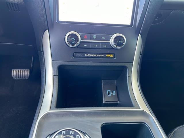 used 2024 Ford Edge car, priced at $27,897