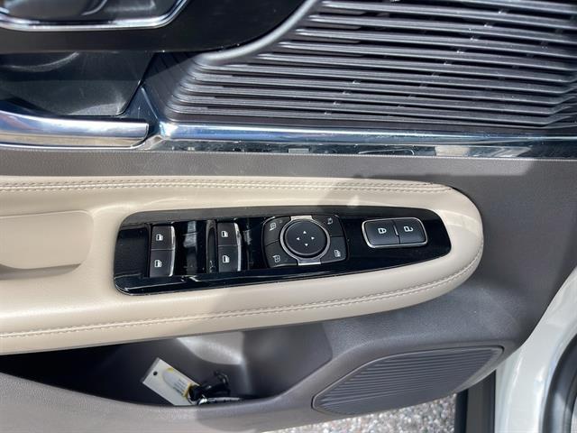 used 2022 Lincoln Corsair car, priced at $30,897