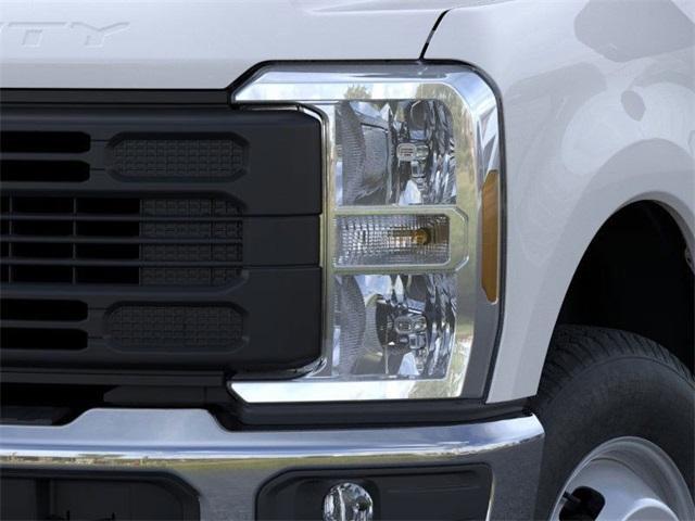new 2025 Ford F-350 car, priced at $68,785