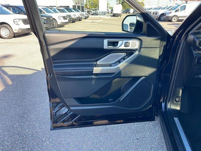 used 2023 Ford Explorer car