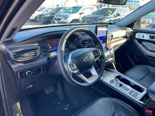 used 2023 Ford Explorer car