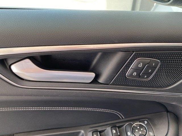 used 2022 Ford Edge car, priced at $29,988