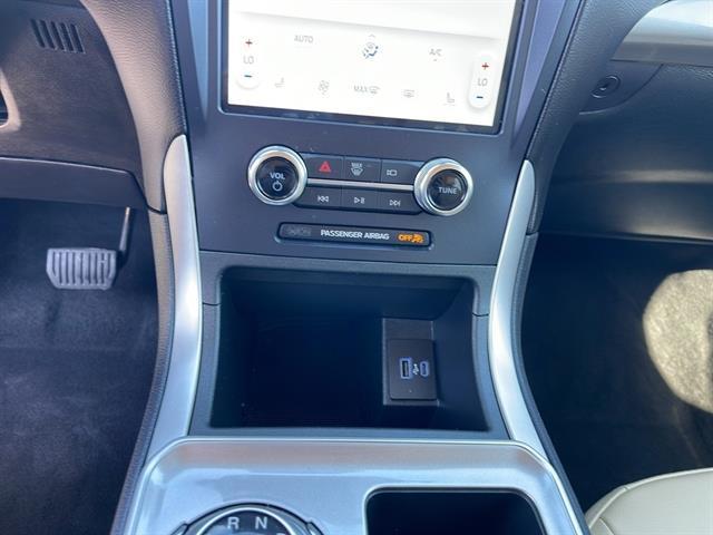 used 2024 Ford Edge car, priced at $29,897