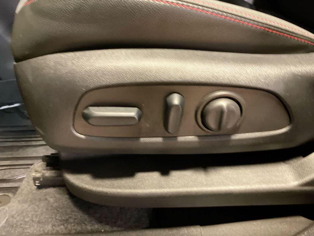 used 2022 Chevrolet Equinox car, priced at $23,499