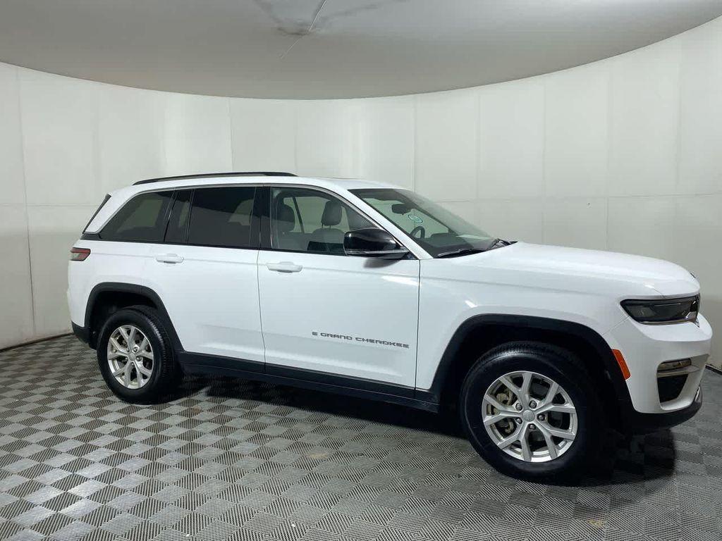 used 2023 Jeep Grand Cherokee car, priced at $28,995