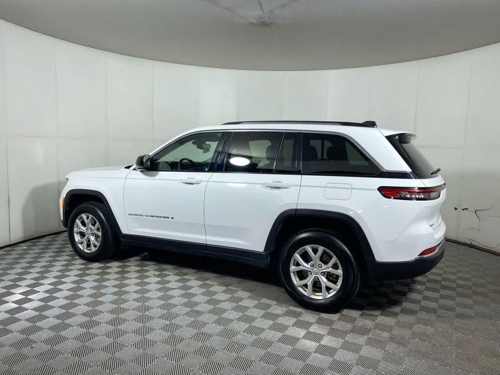 used 2023 Jeep Grand Cherokee car, priced at $28,995